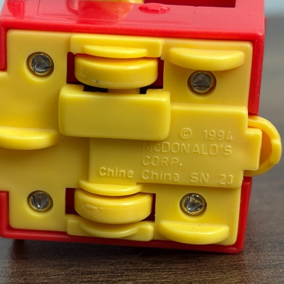 Vintage 1994 McDonald's RONALD MCDONALD Happy Meal Toy Box Birthday Train Car - Picture 3 of 8